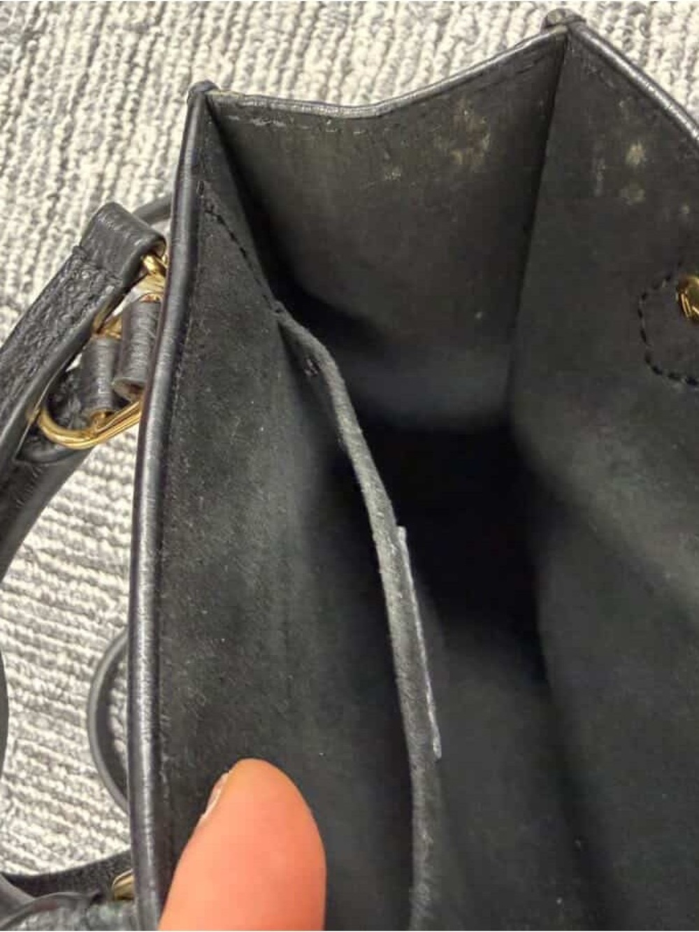 Louis Vuitton black monogram empreinte petit sac plat - Picture 4 of 4